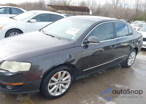 2010 Volkswagen Passat Komfort z USA, uszkodzony, nr VIN WVWJK7AN2AP052871